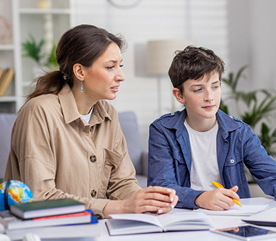 Teen-Boy-with-Tutor